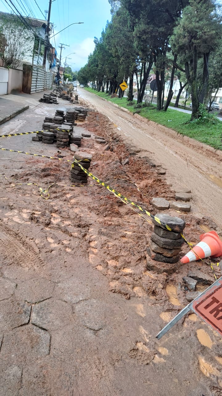 Comunicado Obras na Av. João Alves da Motta Júnior